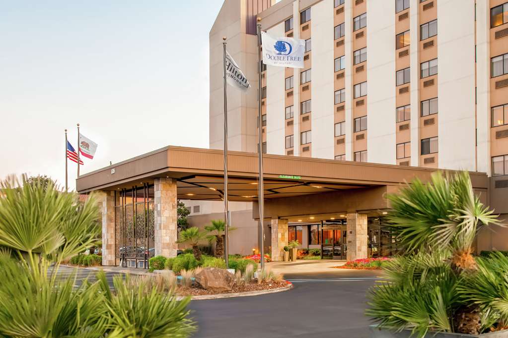 DoubleTree by Hilton Hotel San Francisco Airport