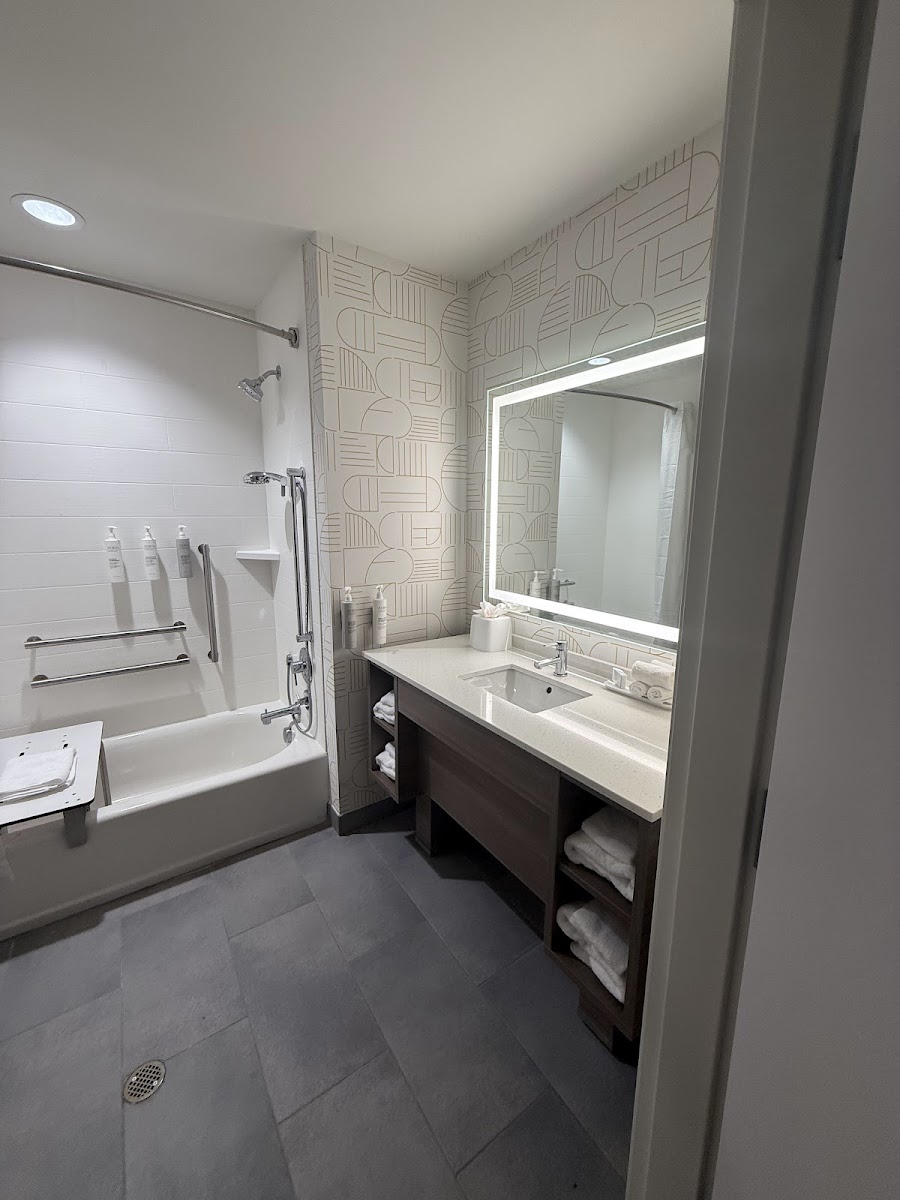 Home2 Suites by Hilton Thomasville photo 3