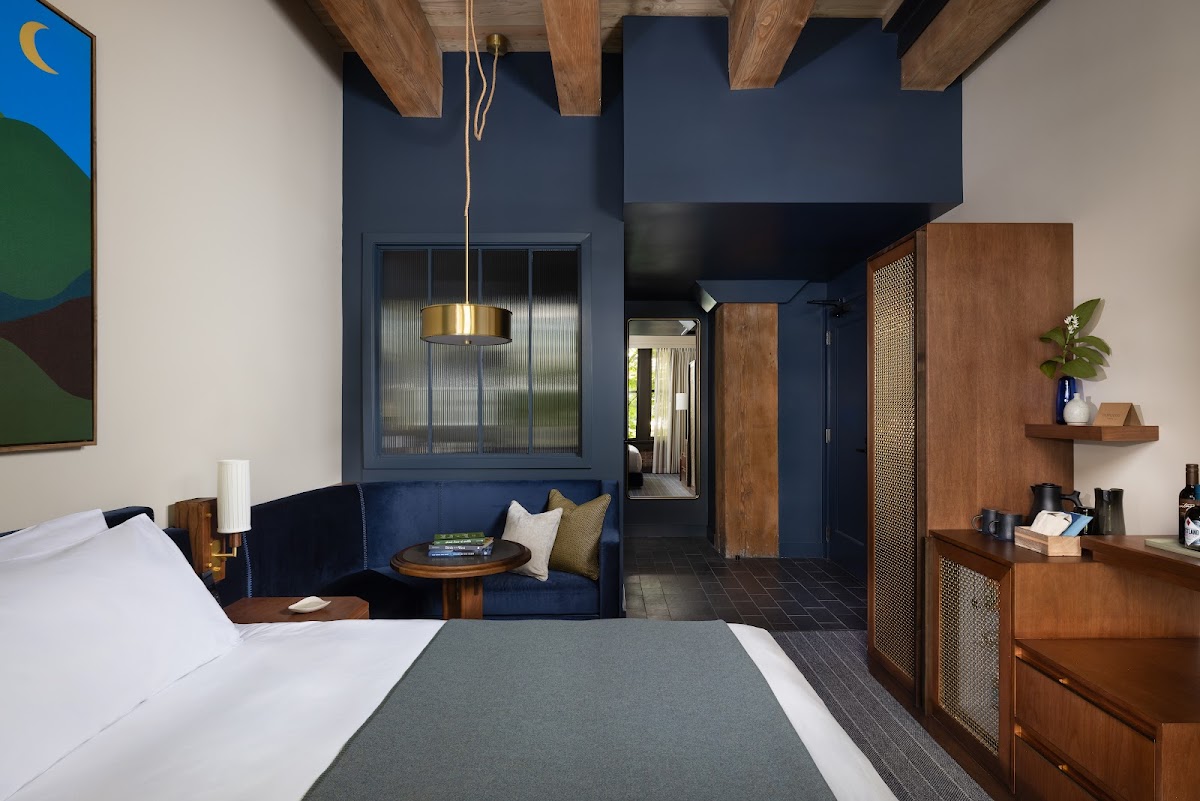 Populus Seattle photo 2
