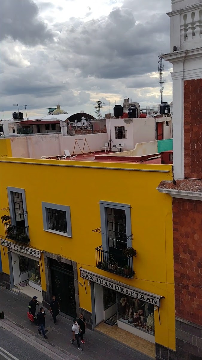 Hotel Leones Puebla photo 2