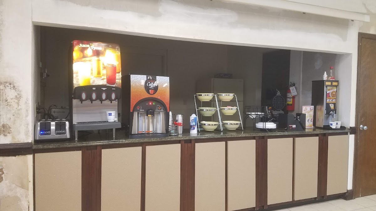 Executive Inn and Suites Enterprise photo 2