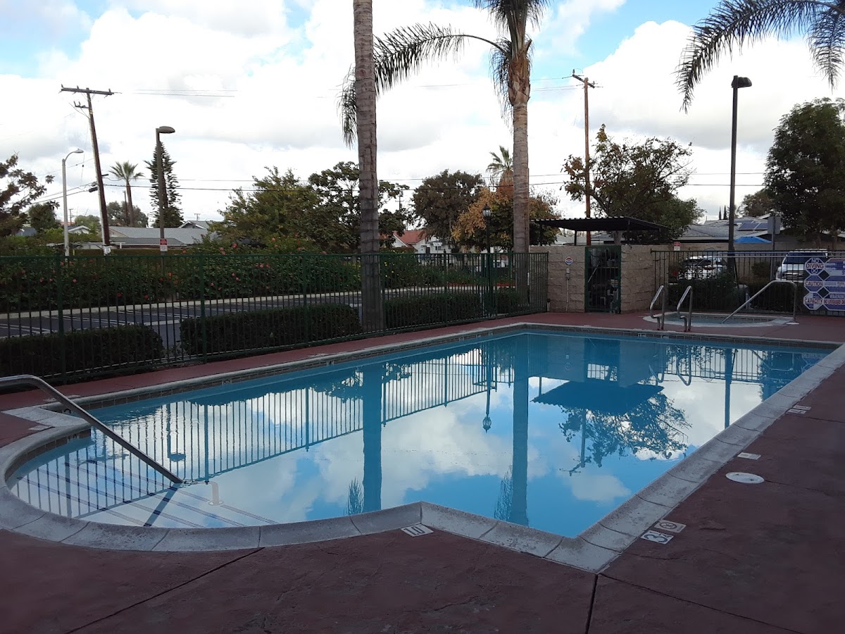 Hotel Marguerite Anaheim/Garden Grove, Trademark Collection photo 2