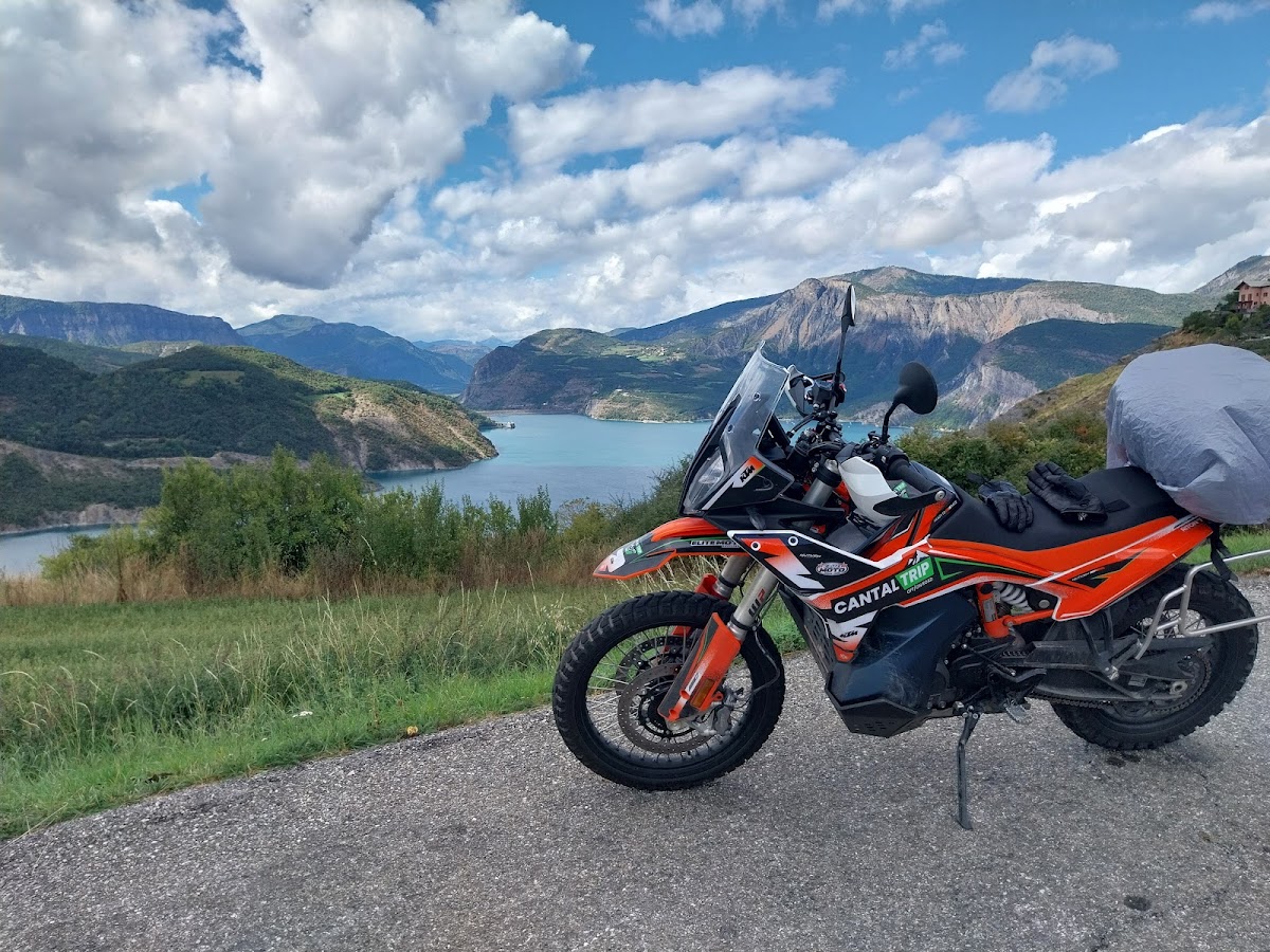 Cantal -Trip - MAXI TRAIL - QUAD - ROAD - ENDURO - J-Henri Cruzel