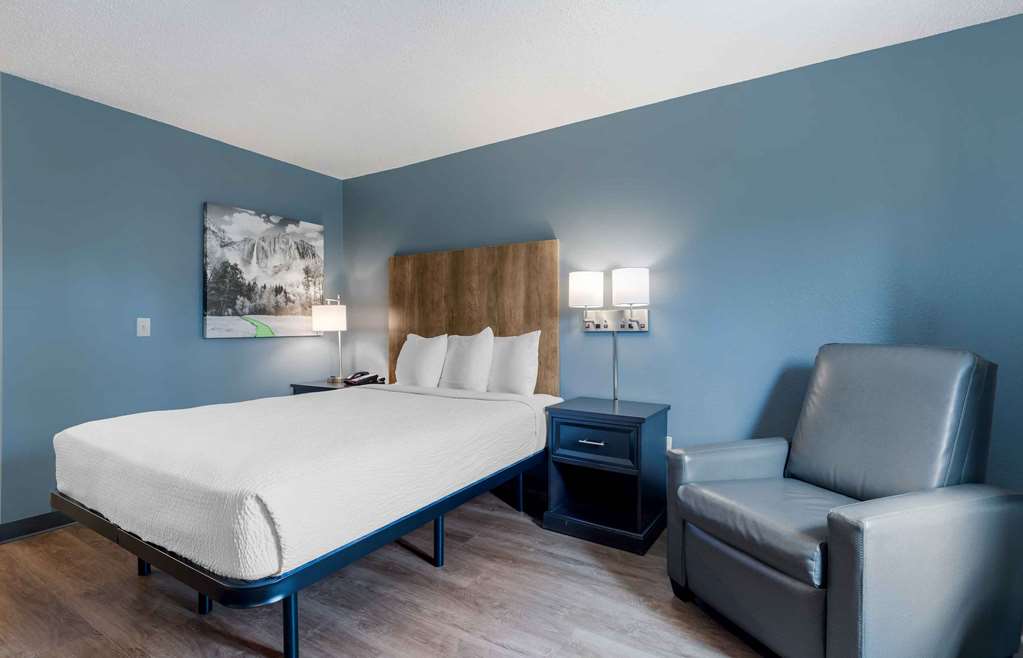 Extended Stay America Premier Suites- Lakeland-I-4 photo 3