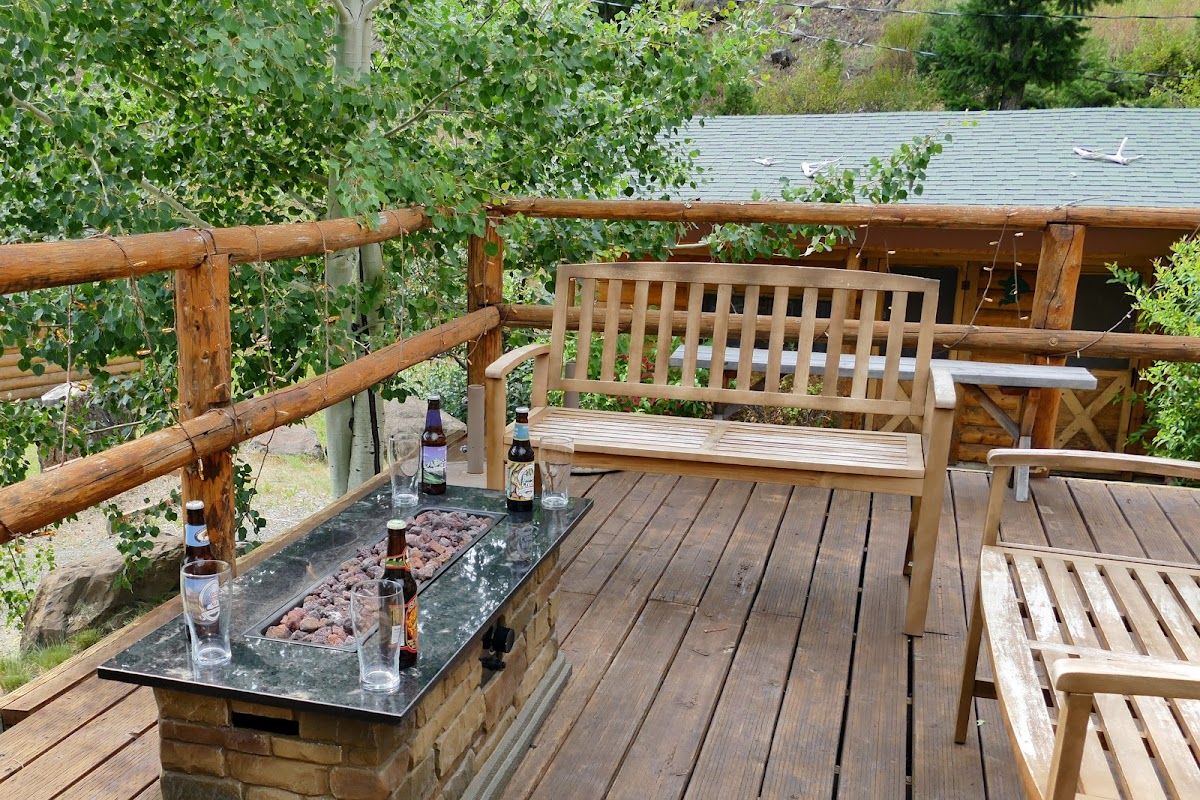 Creekside Lodge Yellowstone photo 3