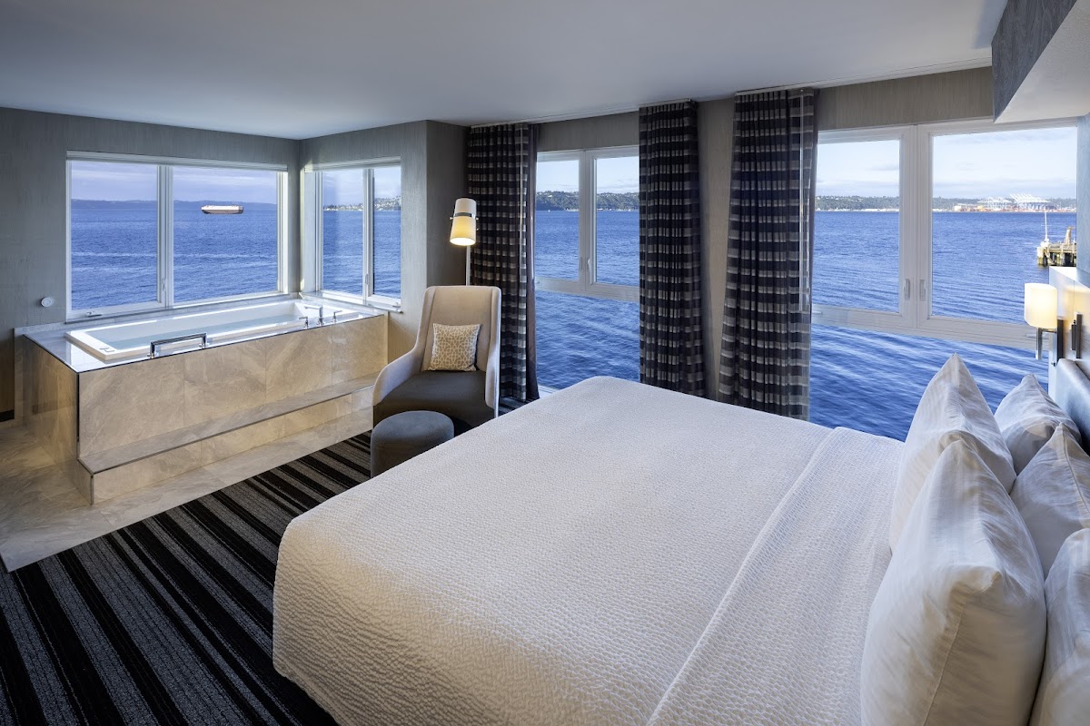 Silver Cloud Hotel - Tacoma Waterfront photo 3