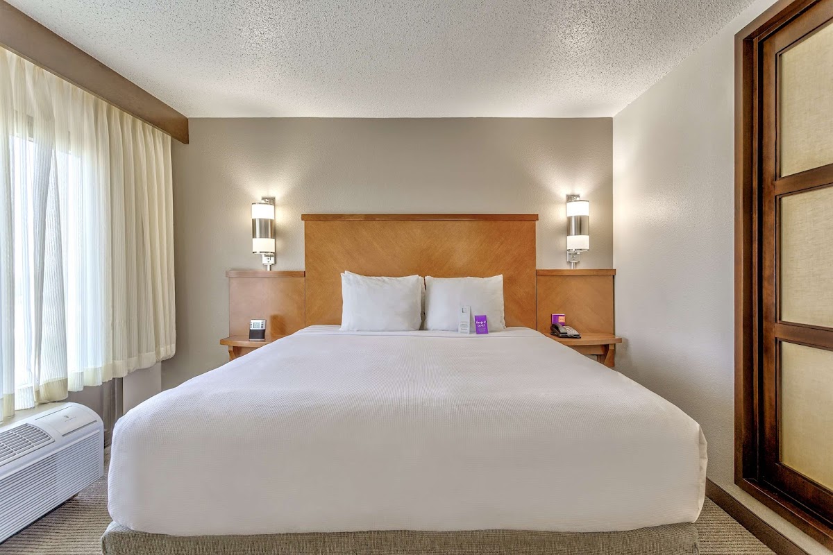Hyatt Place Kansas City/Overland Park/Convention Center photo 2