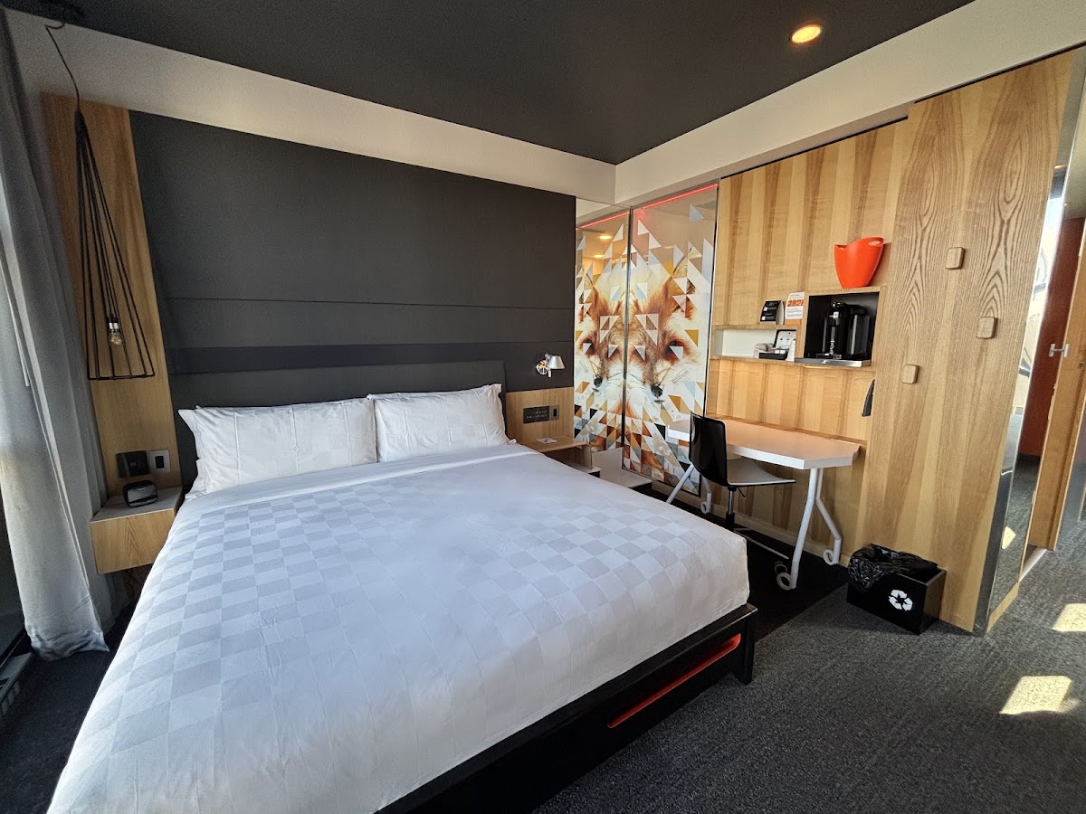Alt Hotel Calgary East Village photo 3