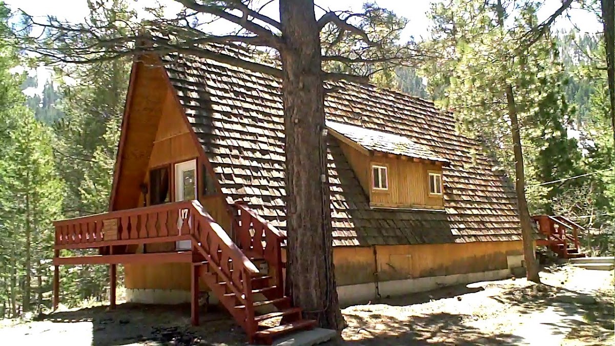 Reverse Creek Lodge