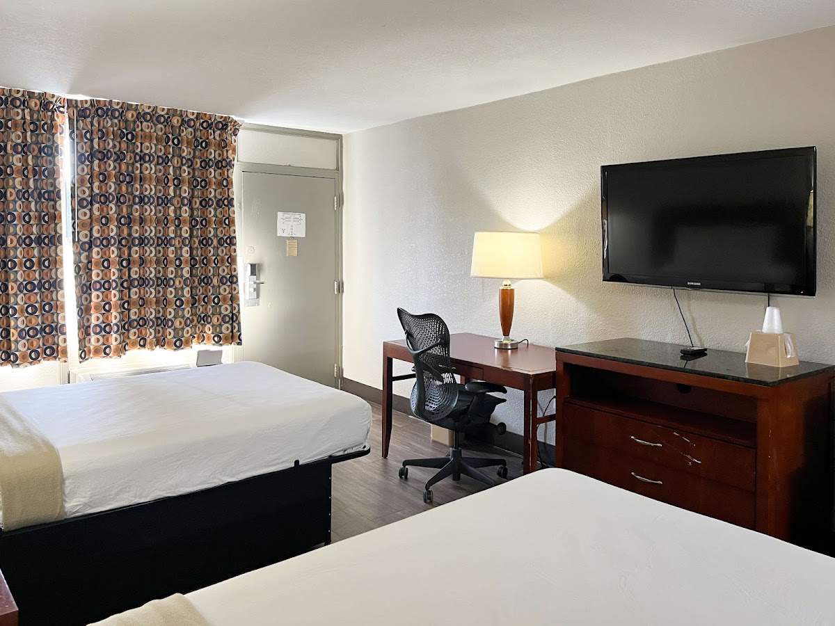 Motel 6 Raleigh, NC - Downtown South photo 2