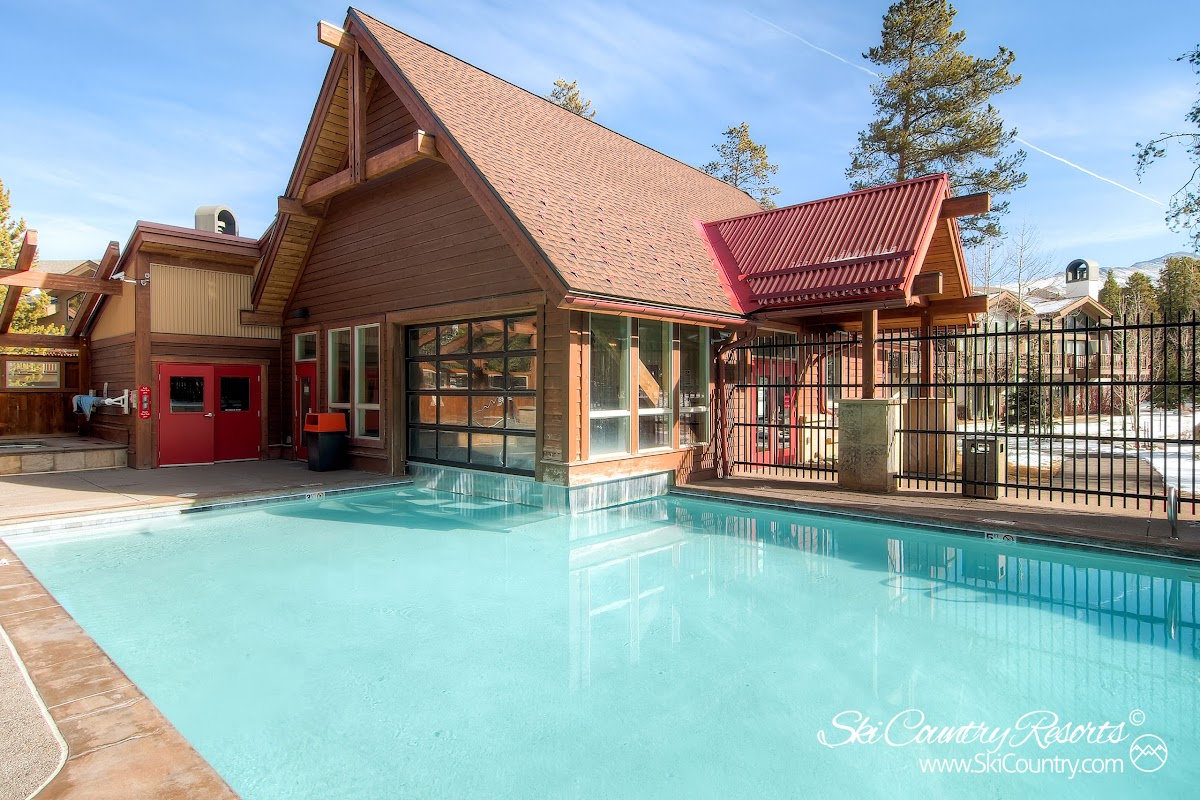 Trails End Condominiums by Ski Country Resorts