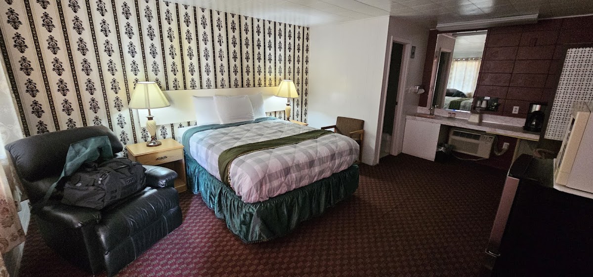 Town House Motor Inn photo 2