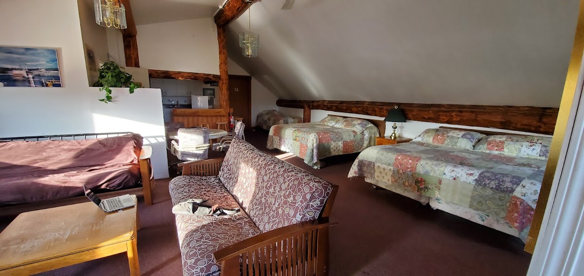 1202 Motor Inn