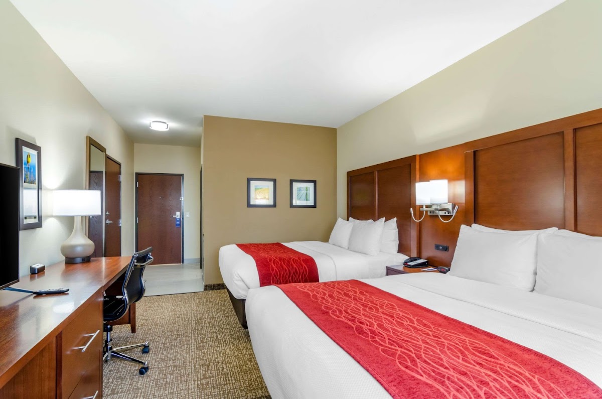 Comfort Inn & Suites Salina North photo 2