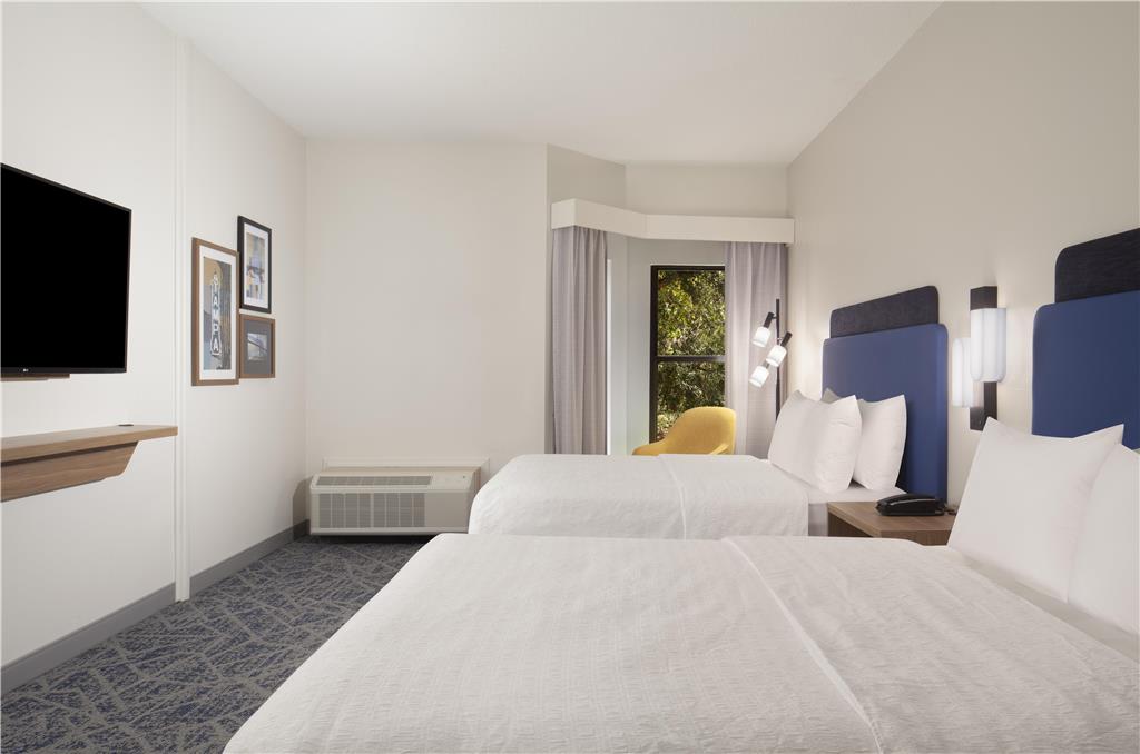 Hampton Inn & Suites Tampa-North photo 3