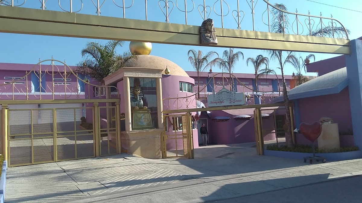 Luxor Palace Motel photo 3