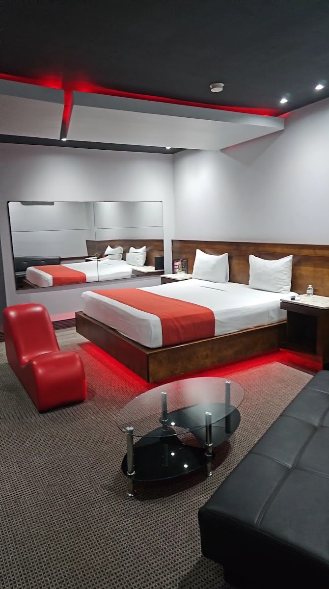 Boutique XPress Motel photo 2