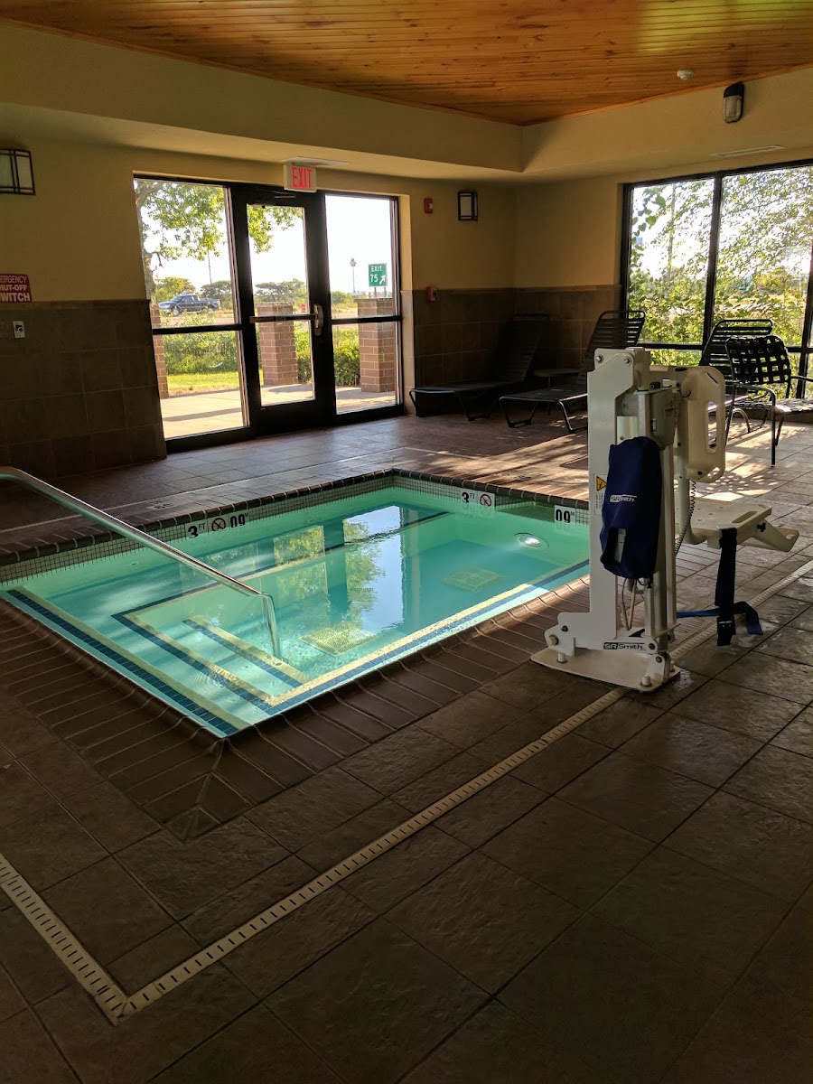 Hampton Inn & Suites Peru photo 3