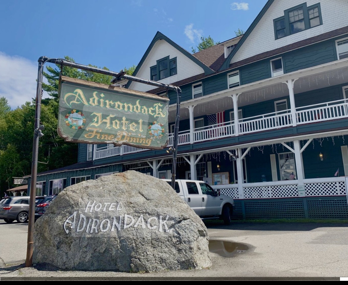 Adirondack Hotel On Long Lake