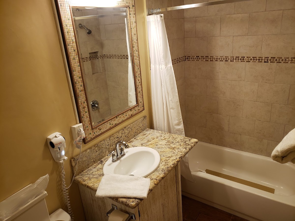 Vineyard Valley Inn photo 2