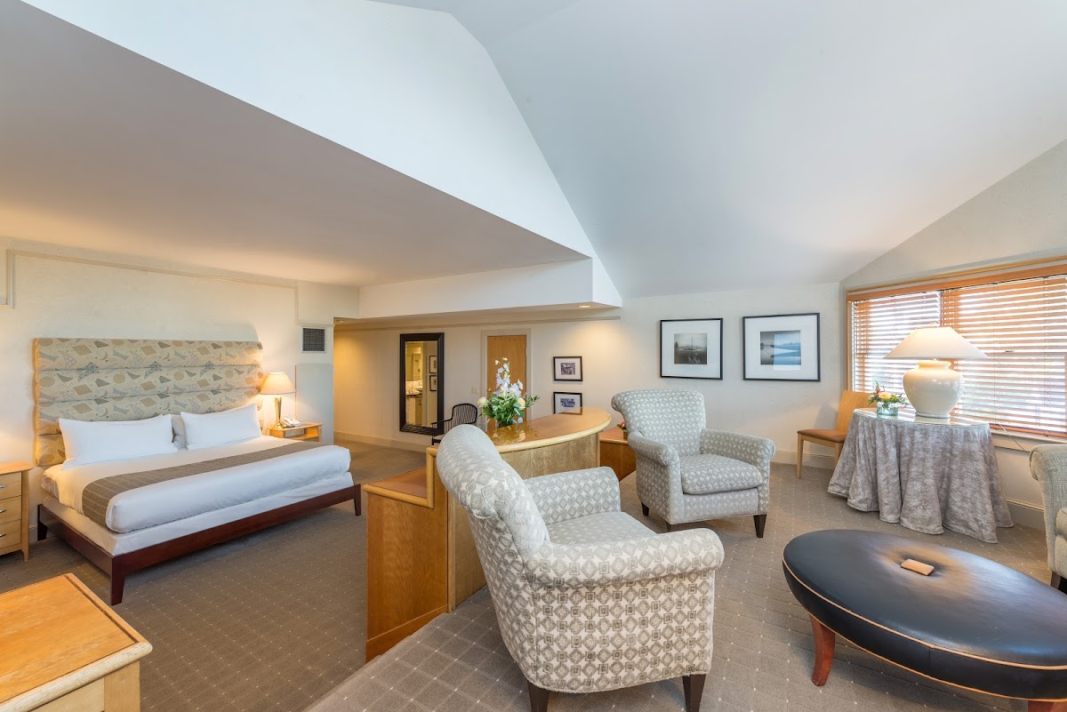 The Breakwater Inn photo 2