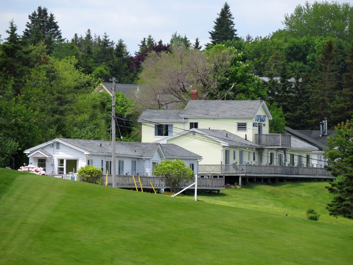 Topmast Motel