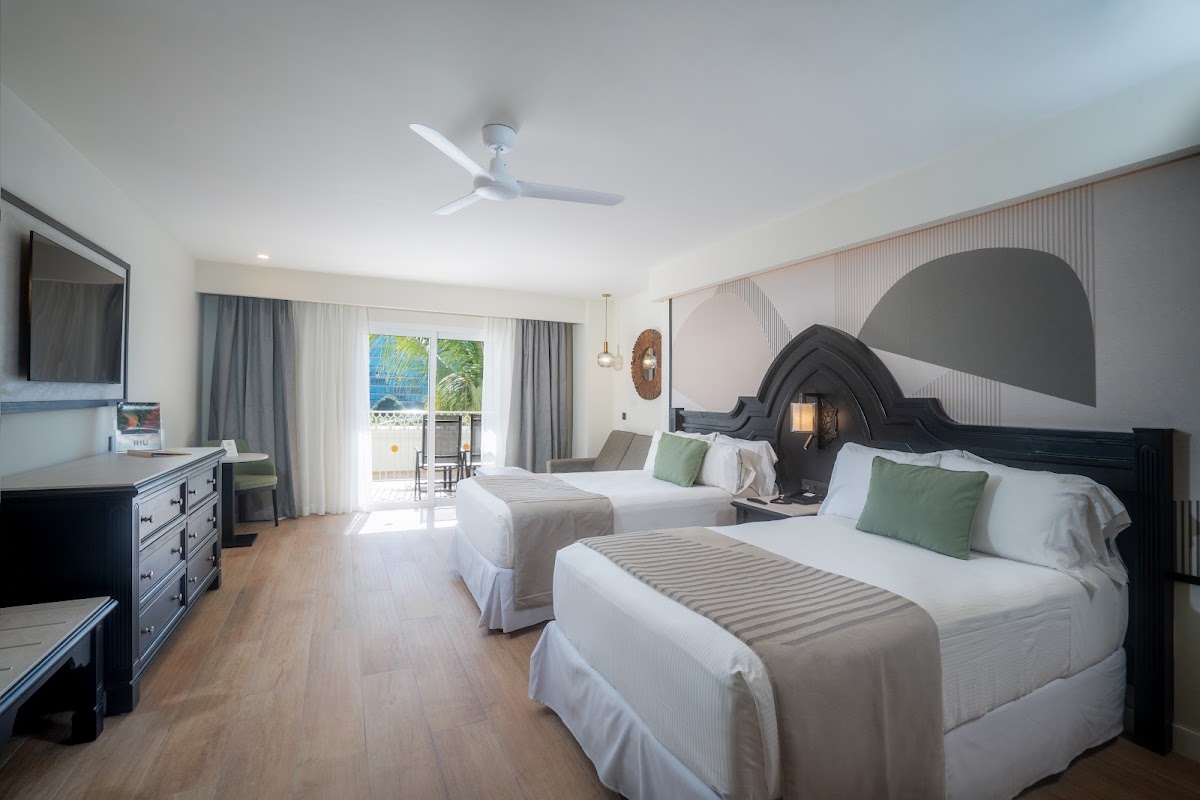 Hotel Riu Palace Pacifico photo 3