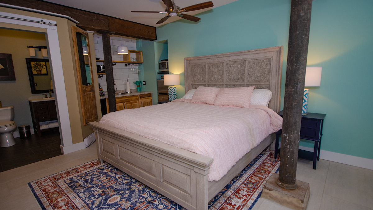 Tobacco Warehouse Inn
