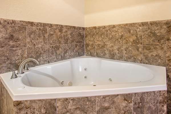 Quality Inn & Suites Marinette photo 3