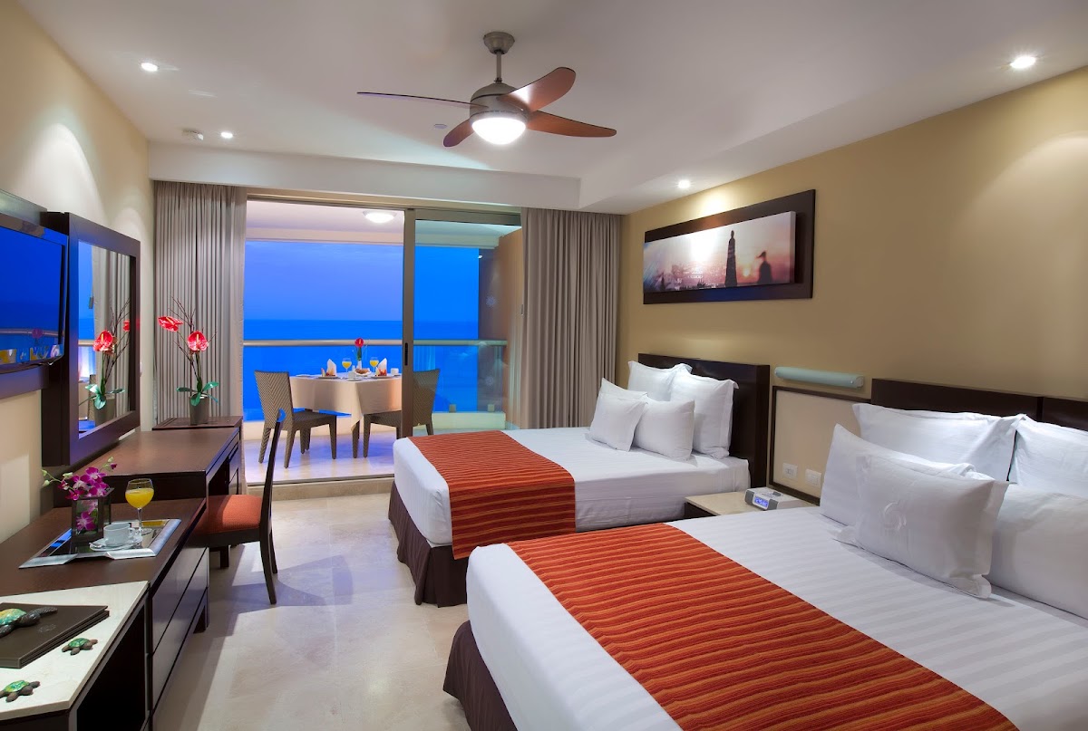 Sunset Plaza Beach Resort & Spa photo 3