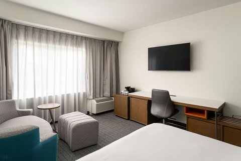 Courtyard by Marriott Brunswick photo 3