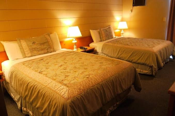 Armstrong Inn photo 3