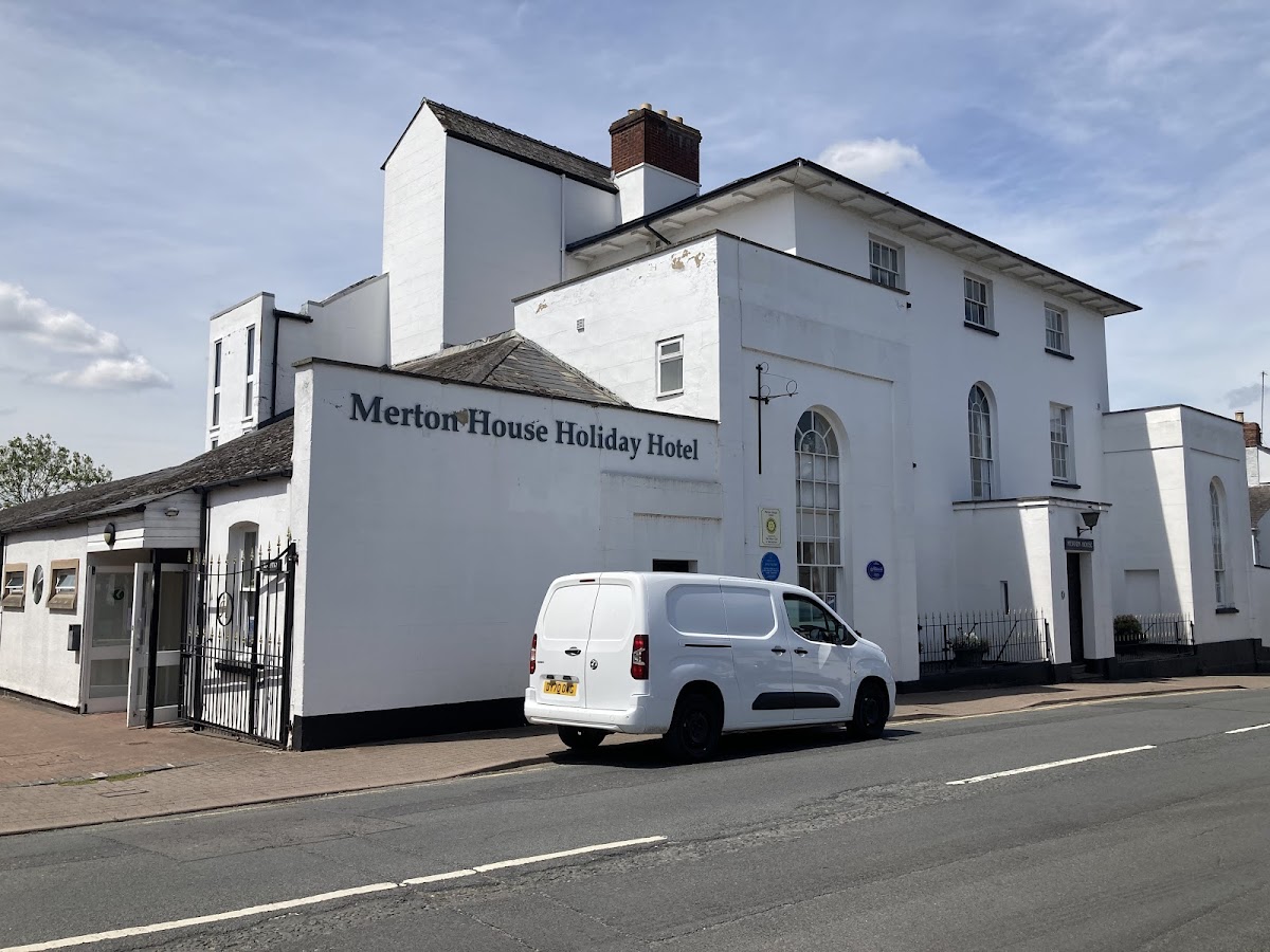 Merton House Holiday Hotel
