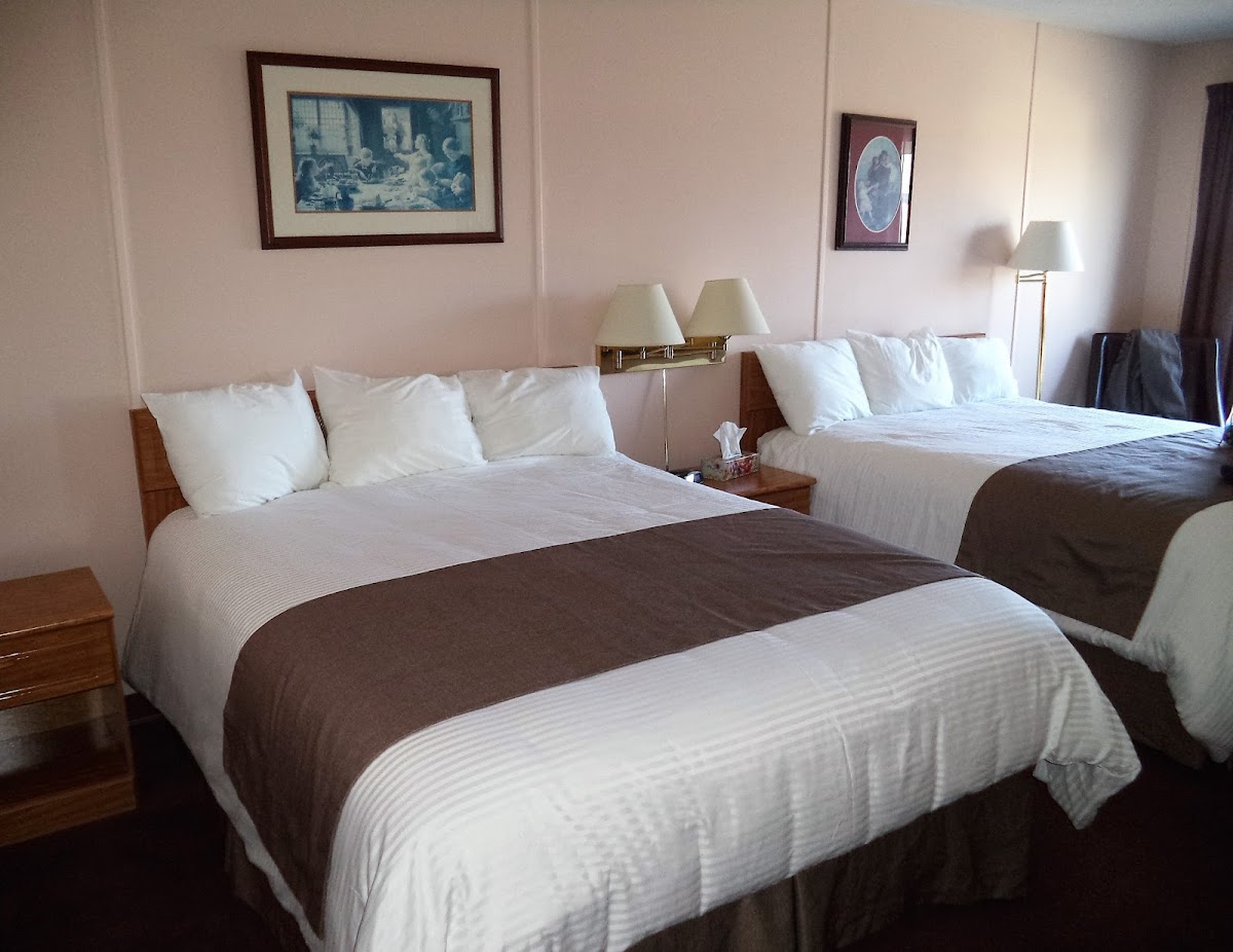 Plum Point Motel & Restaurant photo 2