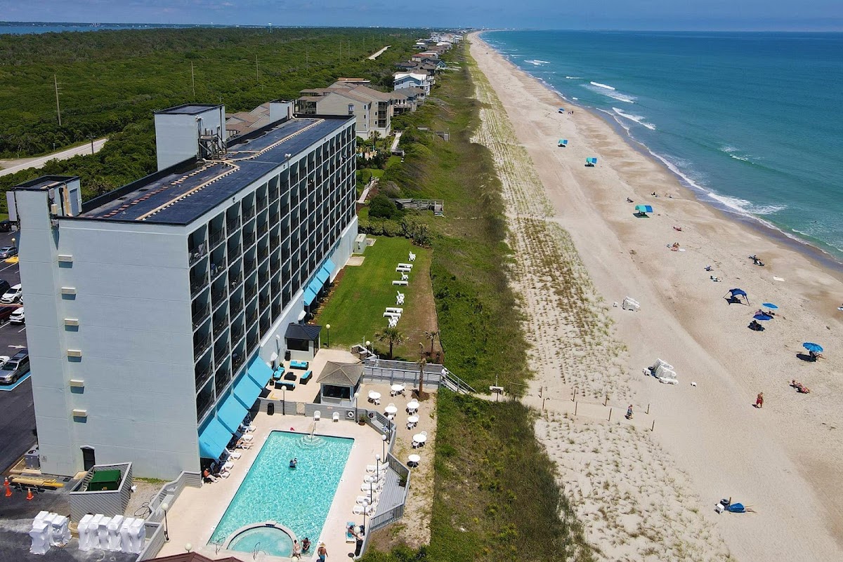 Crystal Coast Oceanfront Hotel