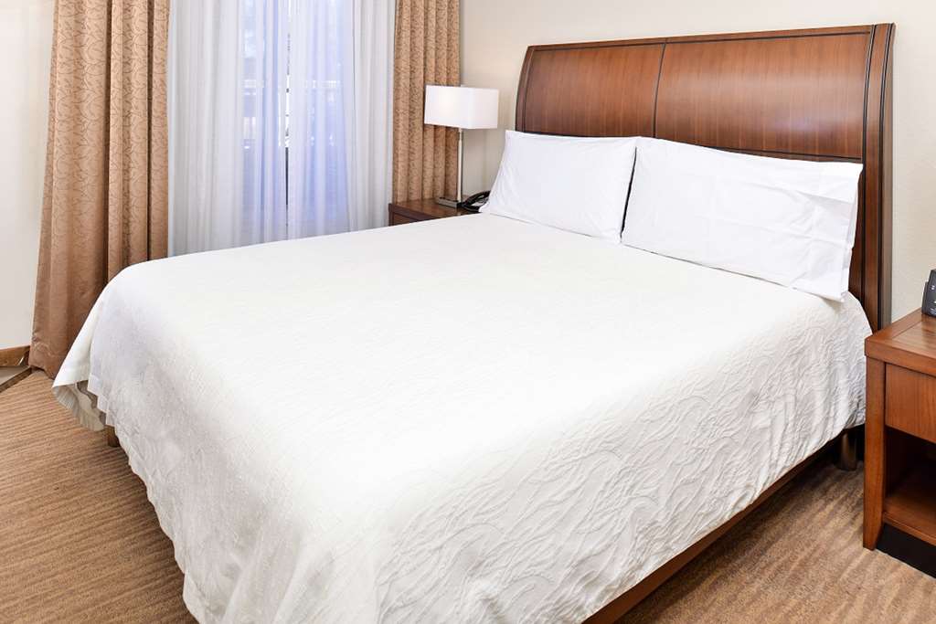 Hilton Garden Inn Dallas/Addison photo 3