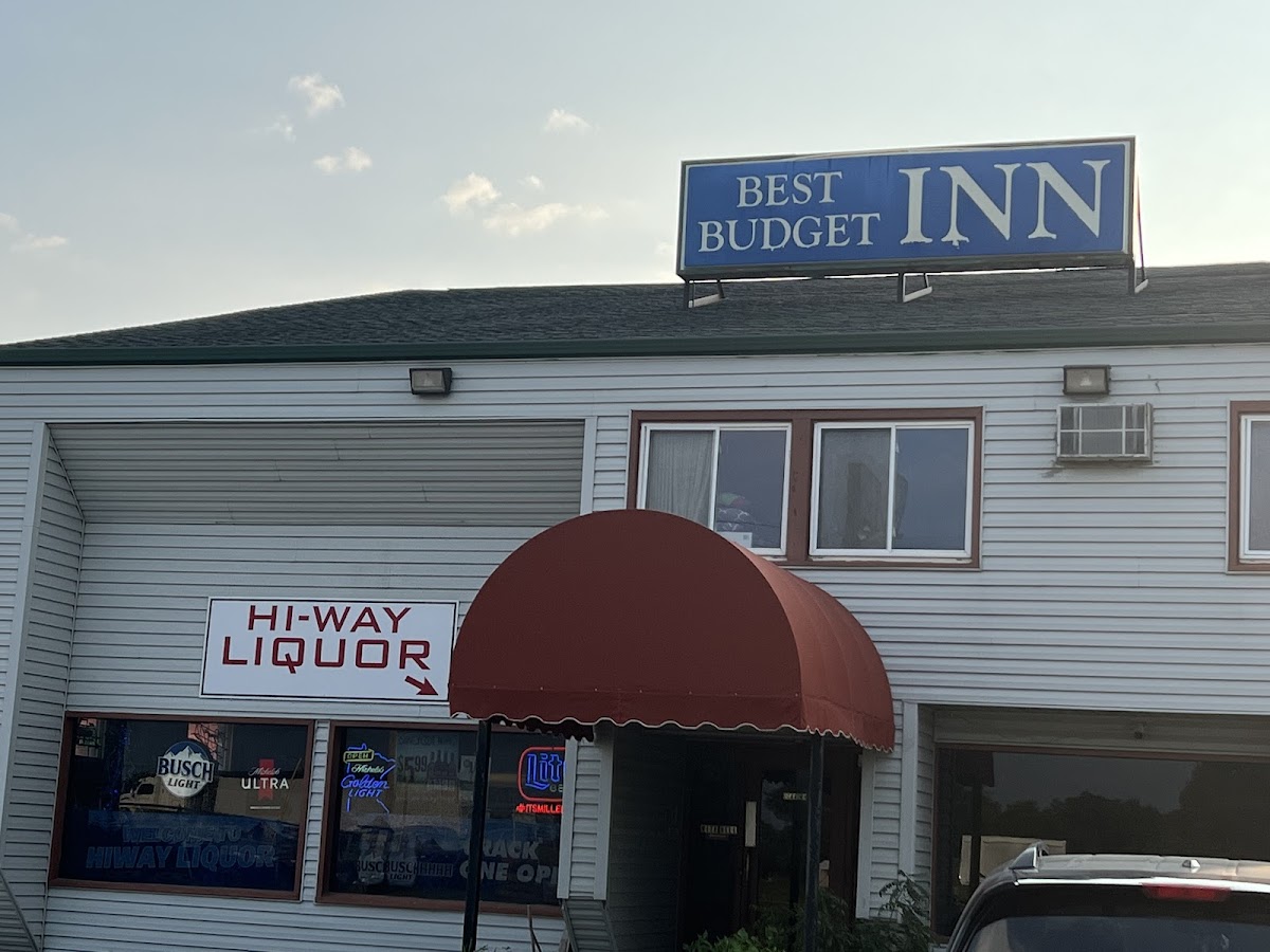 Best Budget Inn / Hi-Way Liquor