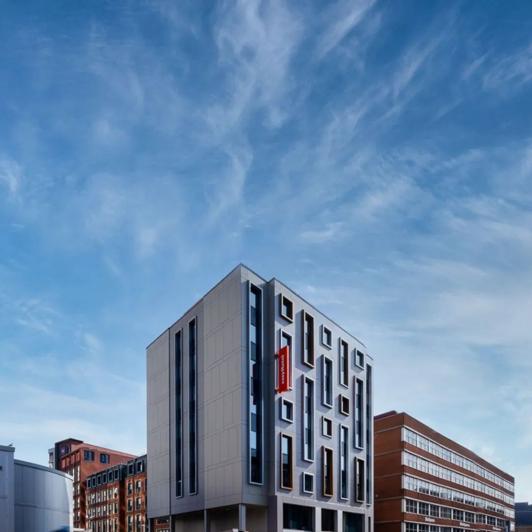 easyHotel Cardiff City Centre photo 3