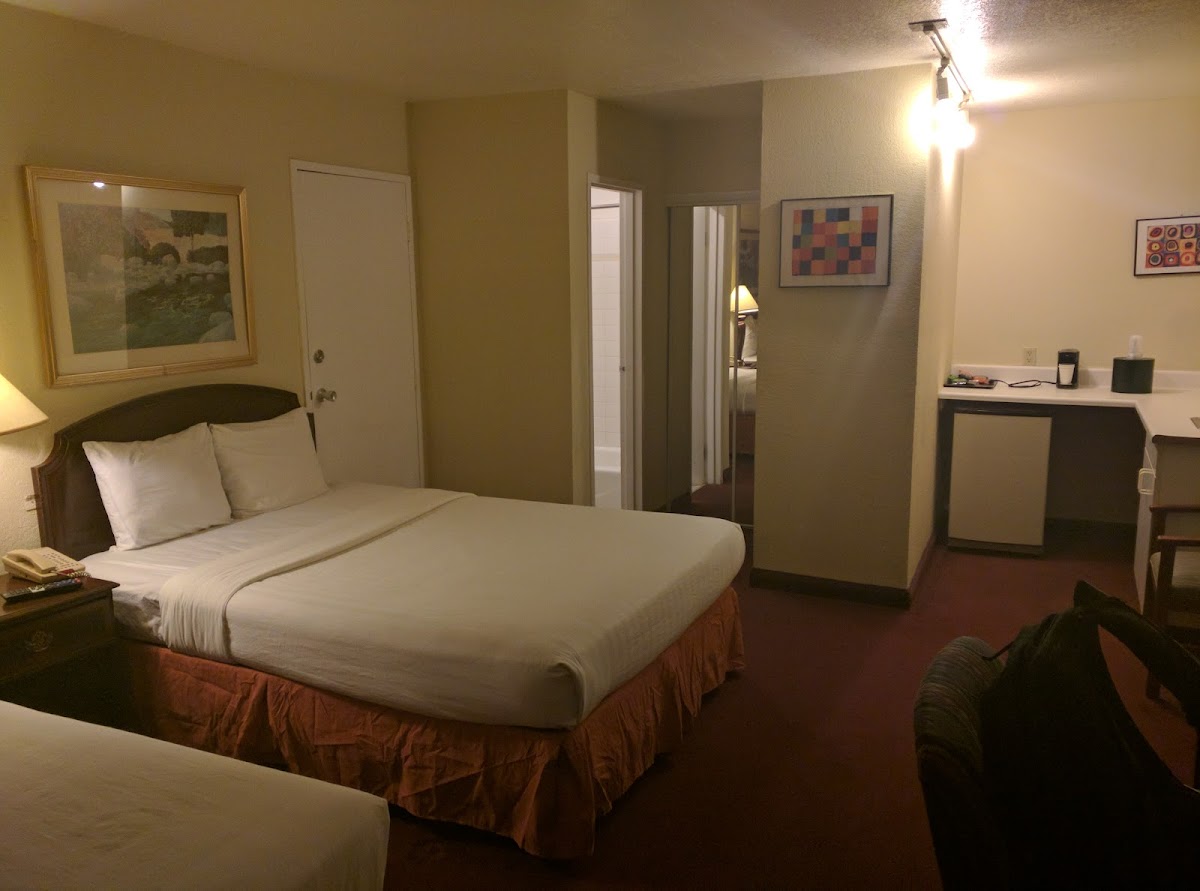 Presidio Parkway Inn photo 3