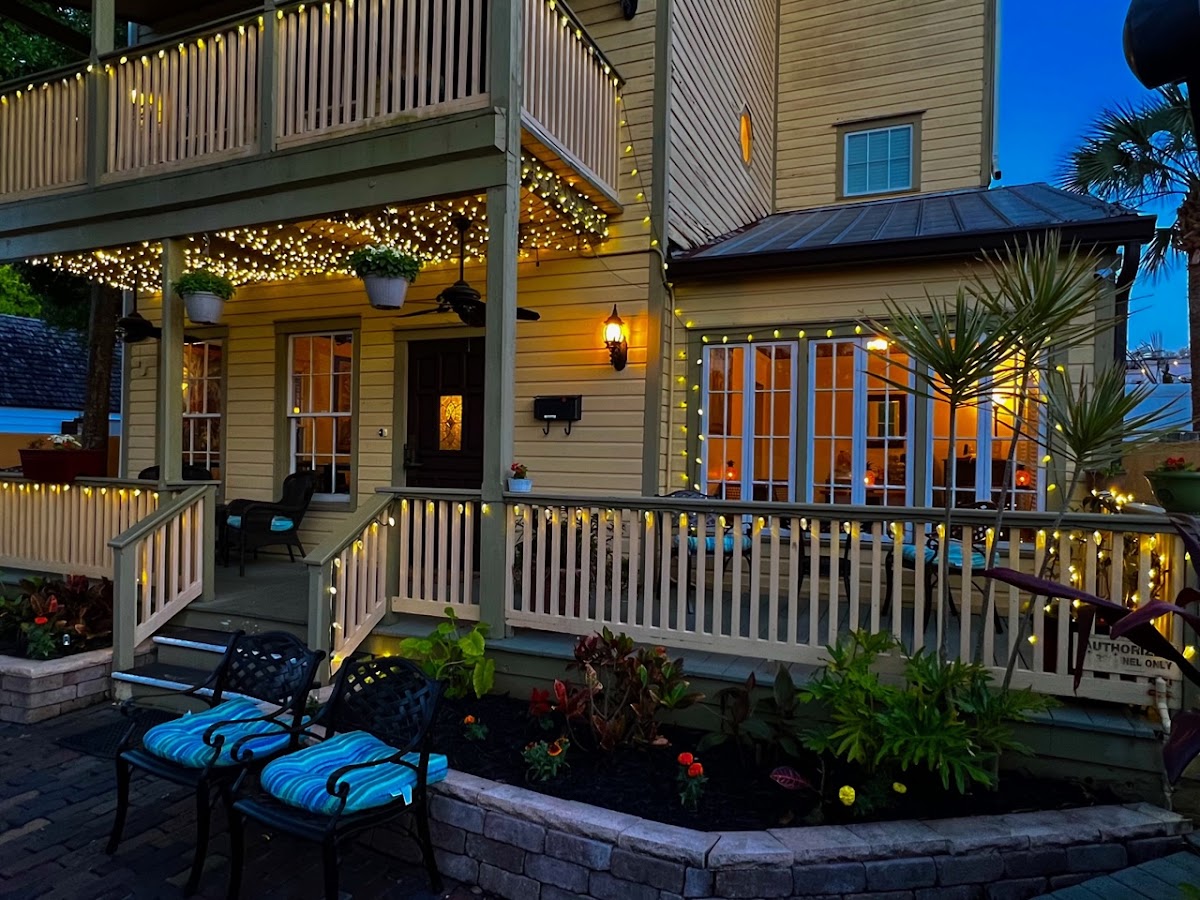 Agustin Inn
