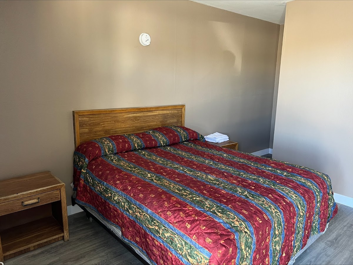 Carl's Motel photo 2