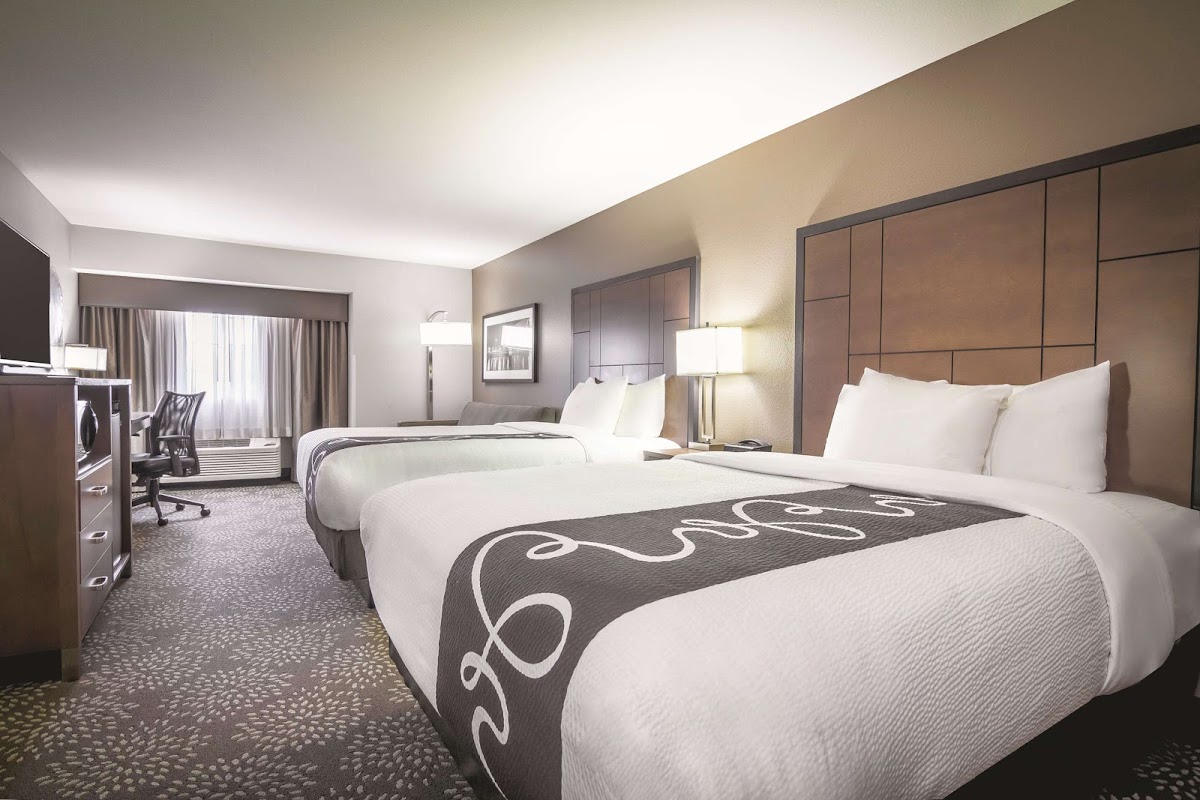 La Quinta Inn & Suites by Wyndham Spokane North photo 2