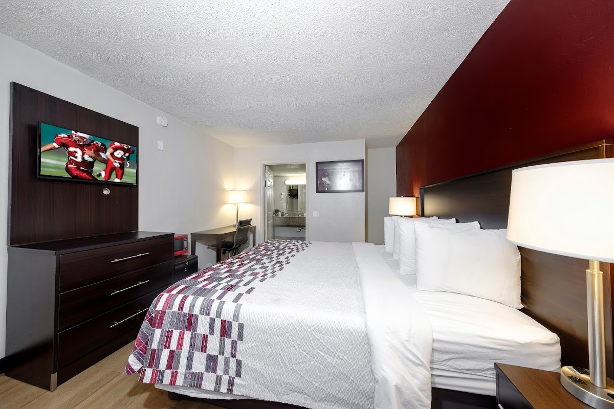 Red Roof Inn Atlanta - Suwanee/Mall of Georgia photo 2