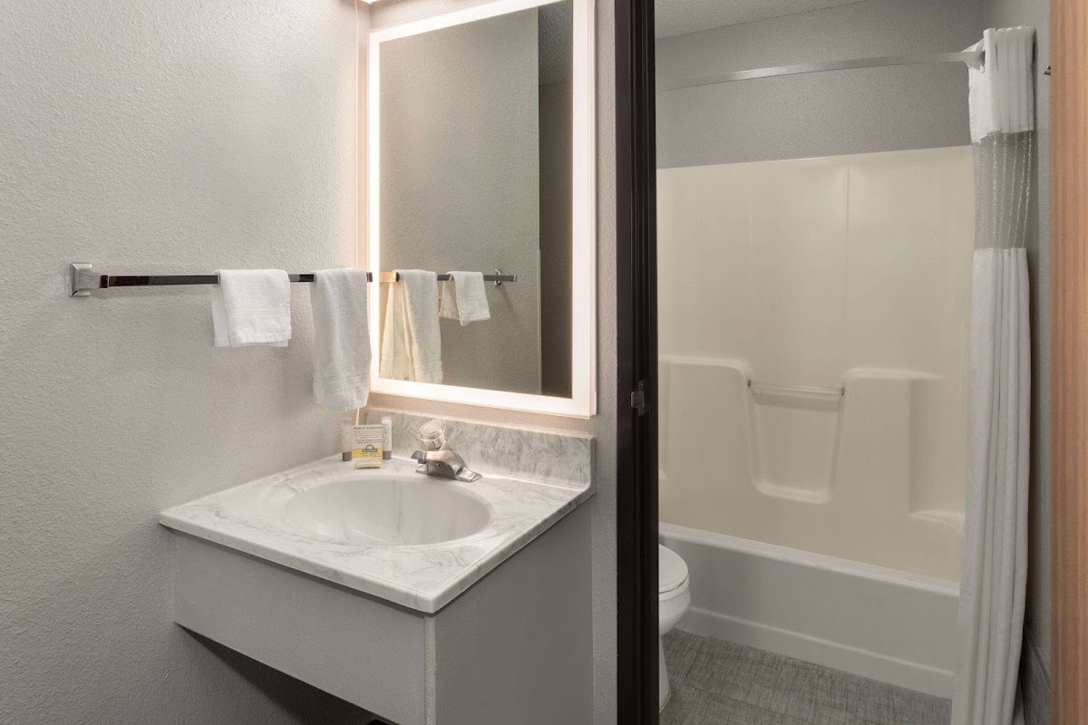 Days Inn by Wyndham Ogallala photo 3