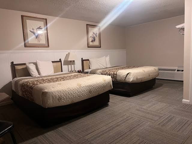 The Dew Drop Inn Motel photo 3