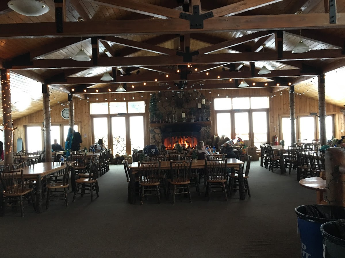 Meadowlark Ski Lodge photo 2
