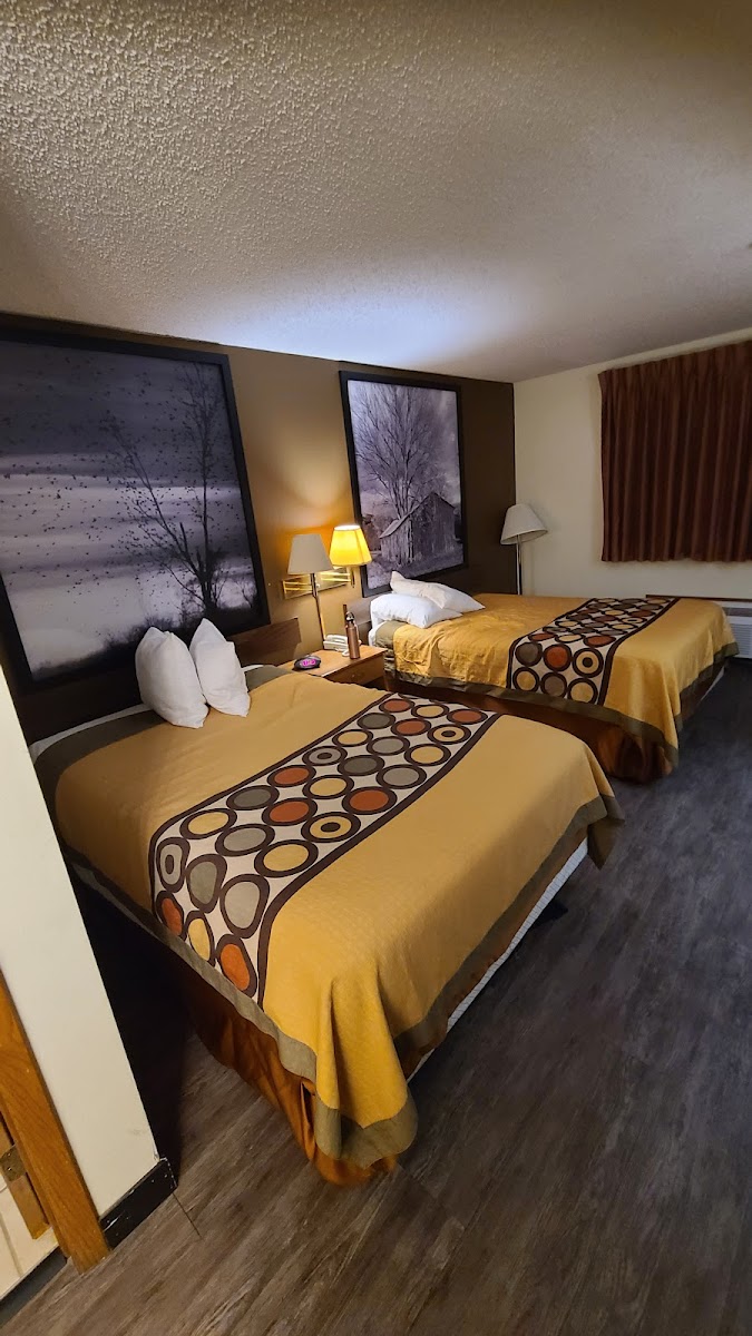 Super 8 by Wyndham Smithville photo 2