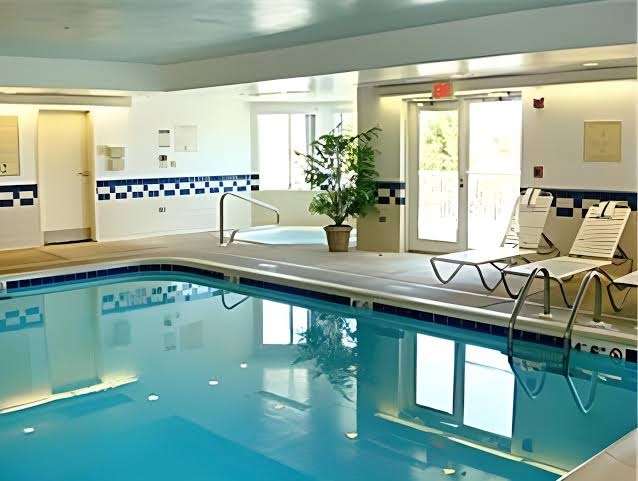 Fairfield by Marriott Inn & Suites Chicago St. Charles photo 3