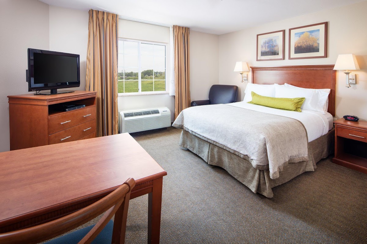 Candlewood Suites Bellevue by IHG photo 2