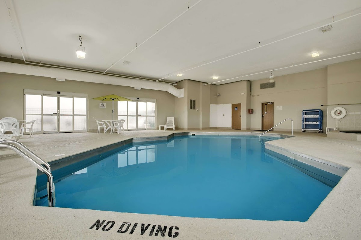 Baymont by Wyndham Evansville North/Haubstadt photo 3